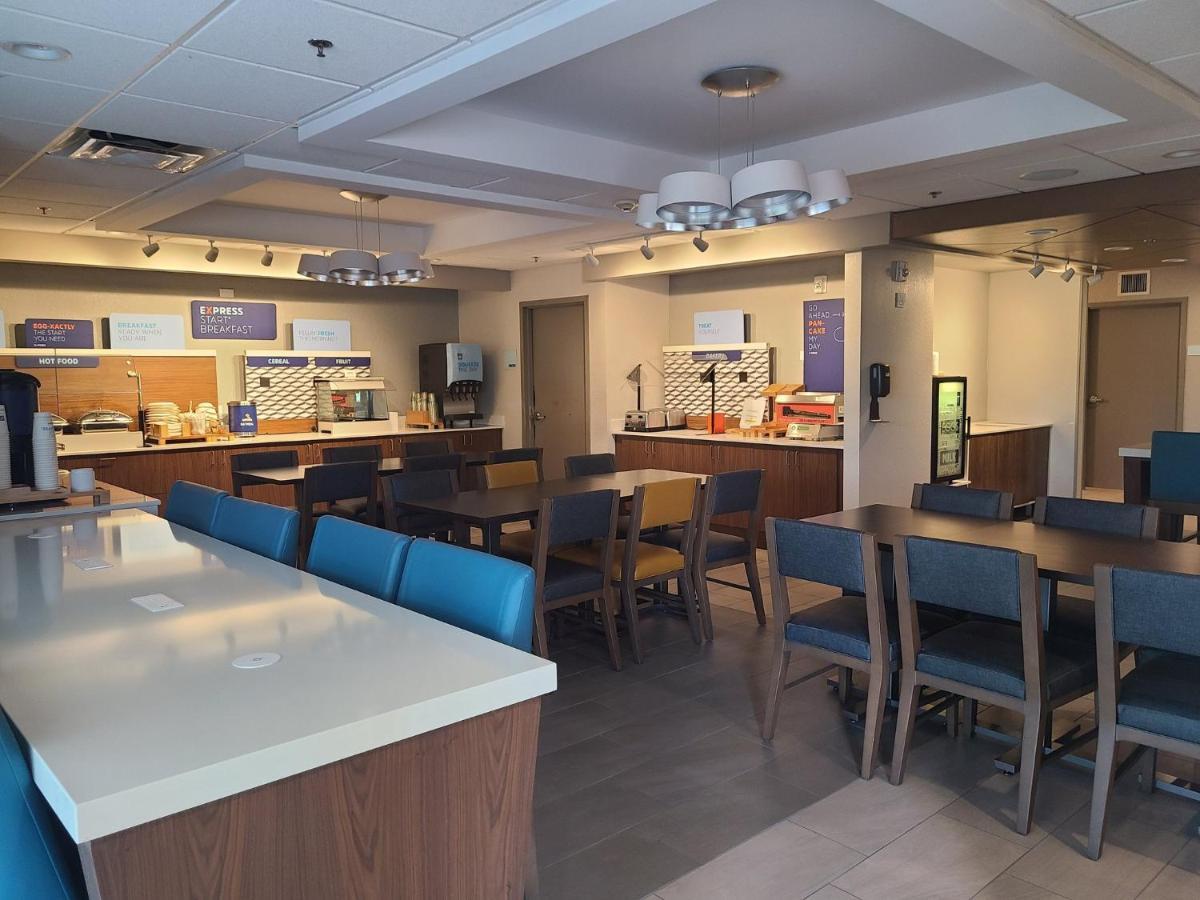 Holiday Inn Express Fort Lauderdale North - Executive Airport By Ihg Kültér fotó