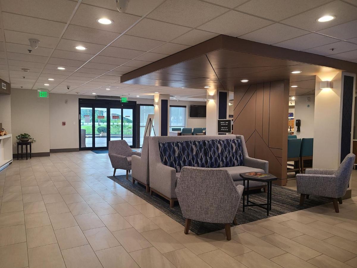 Holiday Inn Express Fort Lauderdale North - Executive Airport By Ihg Kültér fotó
